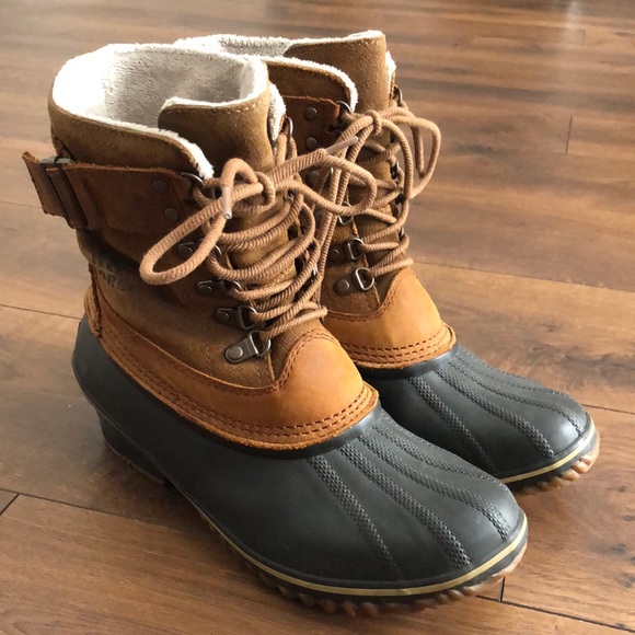 Sorel Duck Boots - Picture 1 of 4